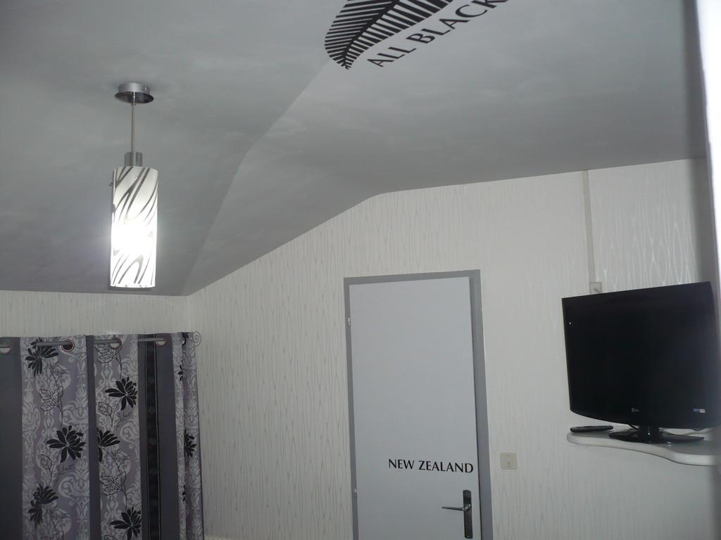 Hotel Bon Accueil オヨナックス 部屋 写真