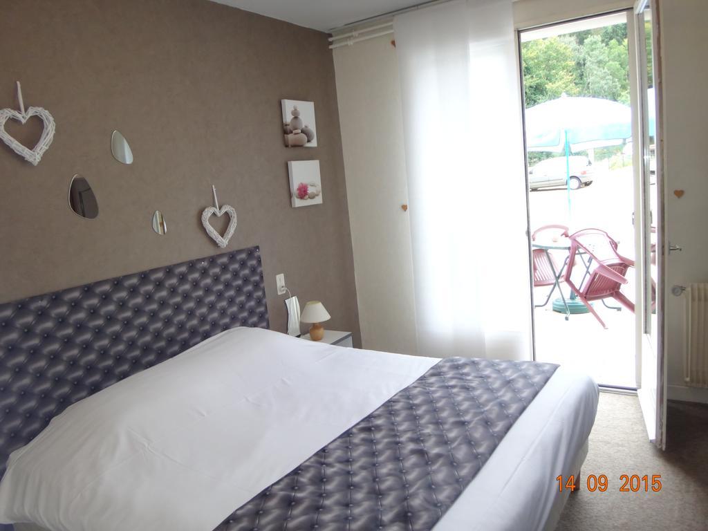 Hotel Bon Accueil オヨナックス 部屋 写真