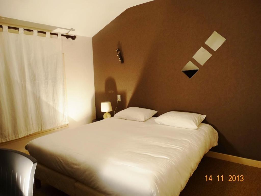 Hotel Bon Accueil オヨナックス エクステリア 写真